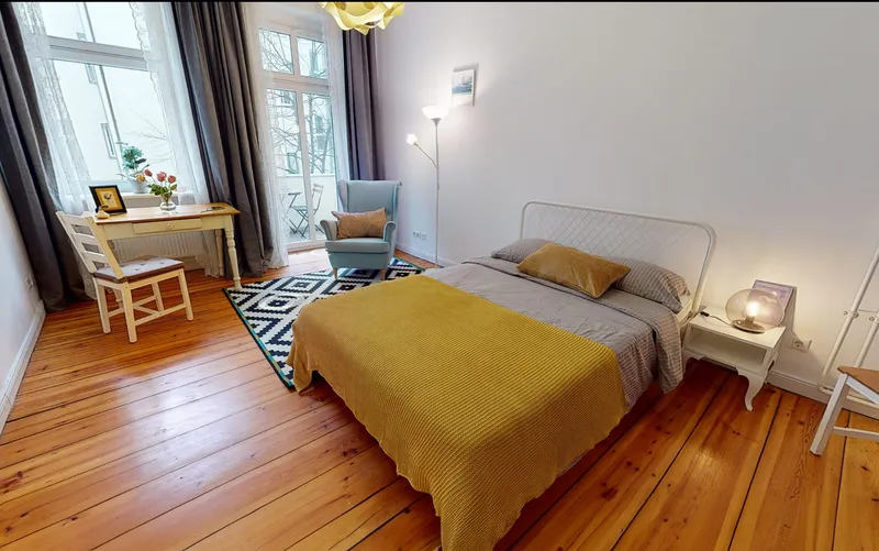 Möblierte Altbauwohnung im Herzen von Berlin, Prenzlauer Berg mit Balkon — photo 1